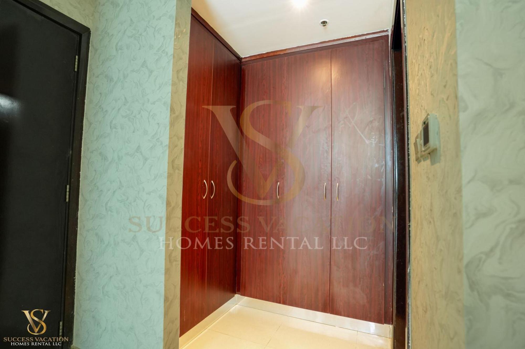 Success Luxury Apartment - 5 Min Away Marina Corniche - Free Housekeeping Provided Everyday-24-7 Staff Available For Services Dubaj Kültér fotó