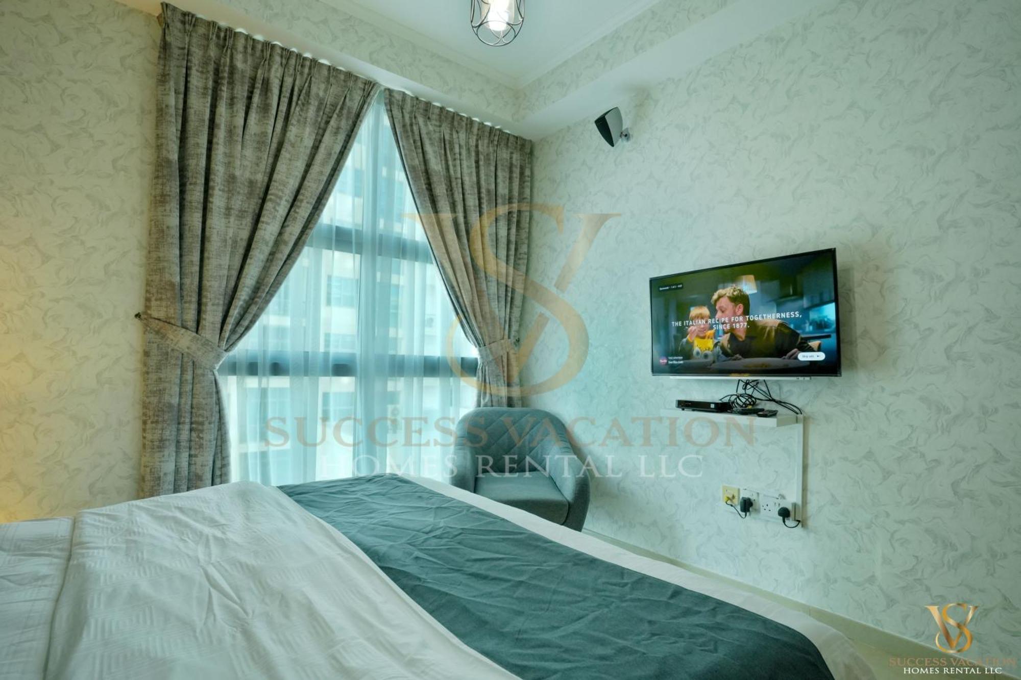 Success Luxury Apartment - 5 Min Away Marina Corniche - Free Housekeeping Provided Everyday-24-7 Staff Available For Services Dubaj Kültér fotó