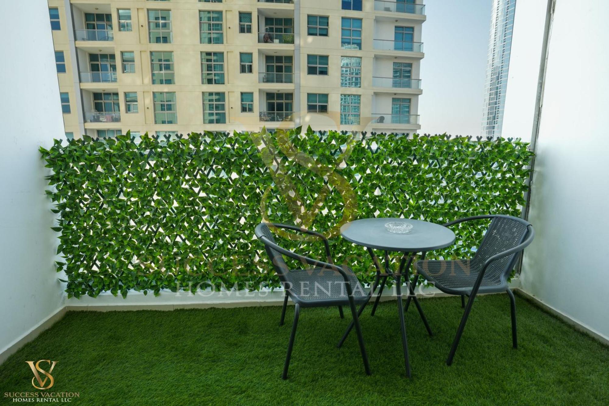 Success Luxury Apartment - 5 Min Away Marina Corniche - Free Housekeeping Provided Everyday-24-7 Staff Available For Services Dubaj Kültér fotó